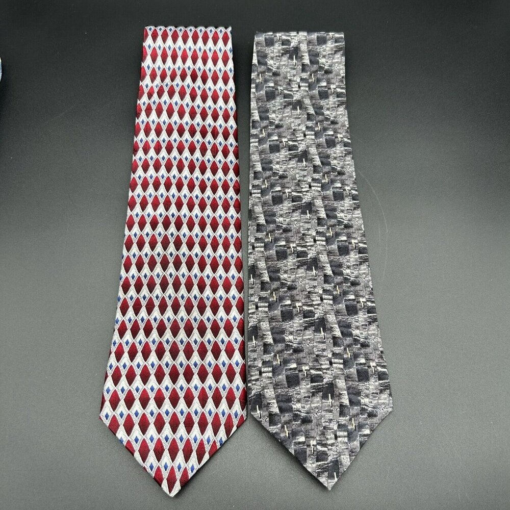 Lot of 4 Men's Neck Ties Silk Blue Silver Gray Red Croft & Barrow Van Heusen - Picture 2 of 7